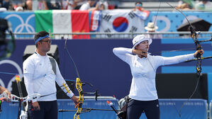 [올림픽] 양궁 임시현&middot;김우진, 이탈리아 꺾고 혼성전 4강 진출