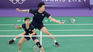 [올림픽] "숨 막히는 랠리입니다"&hellip;서승재-채유정, 동메달을 향하여 (배드민턴 혼합 복식 동메달 결정전)