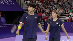 [올림픽] 치열한 결승전 랠리&hellip;대한민국vs중국 (배드민턴 혼합 복식 결승)