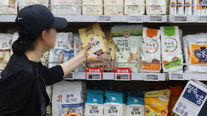 공정위, '담합 혐의' 밀가루 업체 현장조사&hellip;민생물가 정조준