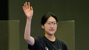 [올림픽] "슛오프에서 따낸 금메달"&hellip;양지인, 역대 최강 사격 대표팀 (사격 여자 25m 권총 결승)
