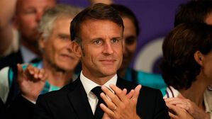 마크롱 '드래그퀸 논란' 개회식 옹호&hellip;"예술가 위협 안 돼"