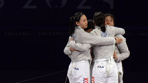 [올림픽] 우크라 상대로 막상막하 명승부&hellip;대한민국 여자 사브르 단체 사상 첫 은메달 (펜싱 여자 사브르 단체 결승)