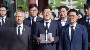 박찬대 "방송 장악, '광주 폭동' 묘사 시절 돌아가자는 것"