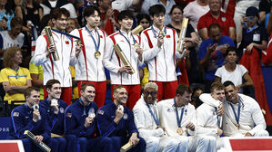 [올림픽] 중국 남자 혼계영 400ｍ 금메달&hellip;미국 11연패 저지 이변