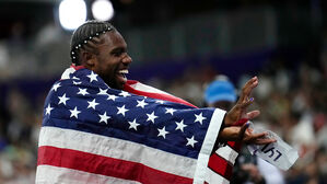 [올림픽] 라일스, 0.005초 차로 남자 100m 우승&hellip;미국 선수로는 20년만