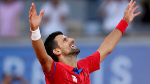 [영상] 최고령 레전드가 최연소 신성 꺾다&hellip;조코비치 마침내 금 획득 [스프]