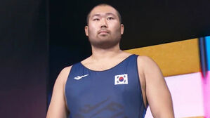 [올림픽] 레슬링 '간판 스타' 만난 이승찬&hellip;분전 끝 7대 0 패배 (남자 그레코로만형 130kg 16강)