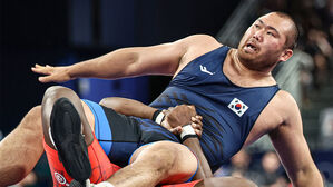 [올림픽] 레슬링 이승찬, 첫판서 현역 최강 쿠바 로페스에 완패