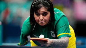 신유빈 상대한 한 팔 탁구 선수&hellip;졌지만 쏟아진 박수갈채