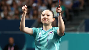 [올림픽] 감 잡은 전지희, 3게임 승리&hellip;여자 탁구 준결승 진출 (탁구 여자 단체 8강)