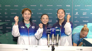 [올림픽] "아, 이건 바나나다!"&hellip;신유빈 반응한 이은혜 '손짓'? (인터뷰)