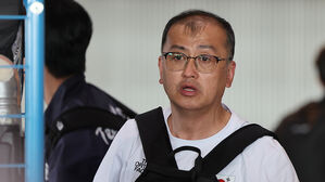 배드민턴협회장 선수단과 따로 귀국&hellip;대표팀 감독은 묵묵부답