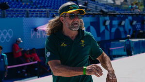 도쿄 때 꼴찌하고 파리에도 나온 49세 스케이트보드 선수