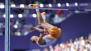 우상혁 2m 27 넘고 결승 진출&hellip;경쟁자 바르심은 부상 악재