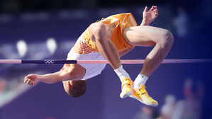 [영상] 2미터 27 가뿐&hellip;우상혁 2연속 결선 진출 [스프]