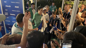 'XY 염색체' 복서, 고국선 영웅&hellip;대통령 "멋진 경기로 결승행"