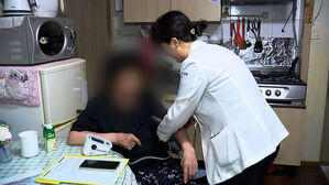 찾아가는 돌봄의료 확대&hellip;거동 불편 시 누구나 신청 가능