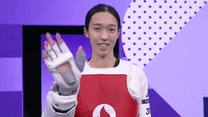 [올림픽] "가뿐한 승리"&hellip;김유진, 튀르키예 선수 잡고 57kg급 8강 진출 (태권도 여자 -57kg 16강)