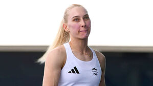 [올림픽] "GOAT급" 화려한 복귀전 치르는 간브렛, 결승 진출 (클라이밍 여자 콤바인 준결승-리드)