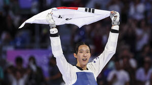[올림픽] 태권도 김유진, 16년 만의 57㎏급 우승&hellip;한국 13호 금메달