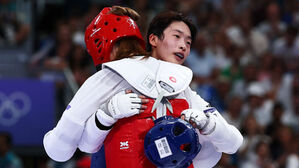 [올림픽] 2경기 아쉽게 내준 이다빈&hellip;동메달 결정전으로 (태권도 여자 +67kg 준결승)