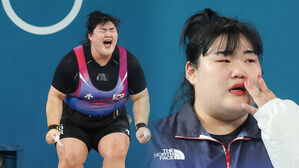 [영상] 한국 신기록 번쩍&hellip;역도 박혜정 마지막 은메달 [스프]