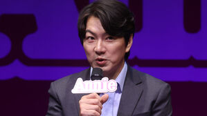 뮤지컬 '애니' 송일국 "아들만 셋인데&hellip;딸 20명 생겨 매일 행복"