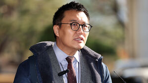 검찰 '대선개입 여론조작' 수사팀, 이재명 대선캠프 대변인&middot;기자 2명 기소
