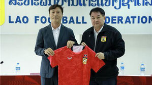 '하혁준 감독'의 라오스, '신태용호' 인도네시아와 난타전 끝에 3대 3 무승부