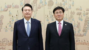 윤 대통령, 유상임 과기부 장관에 임명장