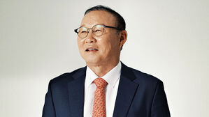 박항서, 한국인 스포츠 감독 첫 '브랜드 로레이 어워드' 수상