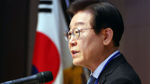 이재명, 코로나19 양성에 자가격리&hellip;여야 대표 회담 연기