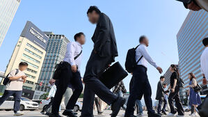 한국 노동생산성, OECD 하위권&hellip;"근로시간 줄이려면 생산성 높여야"