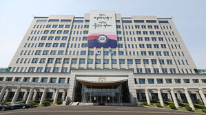 대통령실 "2025 의대 증원 유예, 현실적으로 어렵고 불가능"