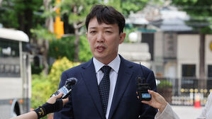헌재, 이정섭 검사 탄핵 기각&hellip;"사유 특정 안 되거나 직무 무관"