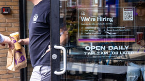 미 7월 고용, 예상 크게 밑돈 7만 3천명 증가&hellip;고용 타격 가시화