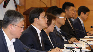 올해 의사 수급 논의기구 출범…"2026년 의대 정원 논의 가능"