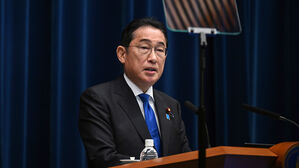 '10년 전 위안부 합의' 기시다 "대사관 앞 소녀상 적절 대응 요구돼"