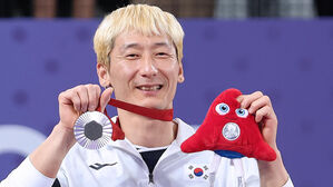 배드민턴 최정만, 단식서 값진 은메달