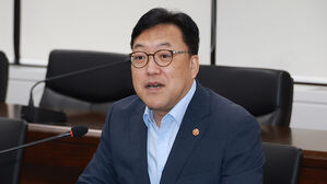 정부 "가계부채 관리 일관된 입장&hellip;급증 시 추가 수단 과감히 시행"