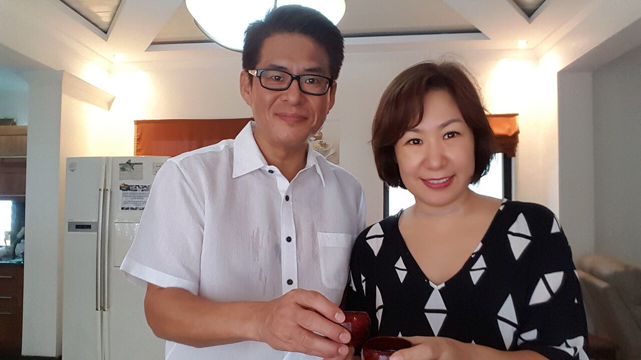 필리핀 한인 사업가 고(故) 지익주 씨(왼쪽)와 아내 최경진 씨 (사진=최경진 씨 제공)