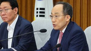 추경호 "25년 의대 정원 재조정 어려워…바꾸면 수험생 대혼란"