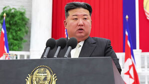 김정은 "핵역량, 임의의 시각 사용할 태세 완비돼야"