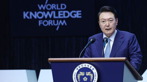 윤 대통령 "자유세계 연대해 거짓선동&middot;선전서 자유&middot;민주주의 지켜야"