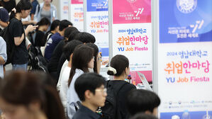 폭염 속 '건설 한파'&hellip;8월 취업자 12만 3천 명↑, 두 달째 10만 명대
