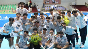 한국, 핸드볼 U-18 아시아선수권 결승행&hellip;한일전 성사