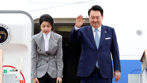 윤 대통령, 체코 공식 방문차 출국