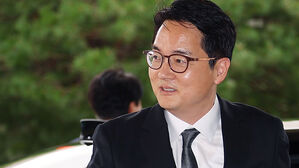 심우정 신임 검찰총장 "국민 신뢰 받아야&hellip;직접 수사, 부패&middot;경제에 집중"