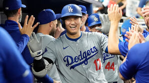 오타니, MLB 최초 '50-50' 달성&hellip;마이애미전서 3홈런 2도루 추가